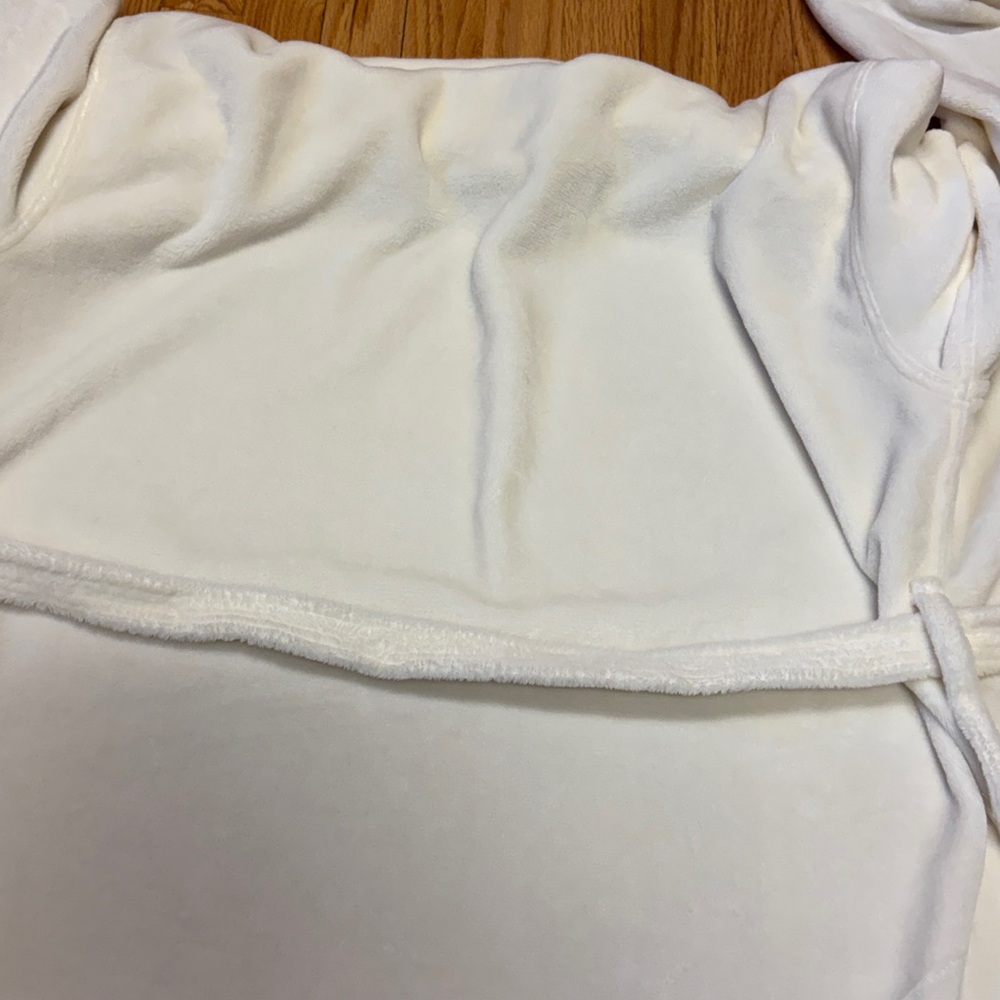 Disney Cruise Line Deluxe Plush Embroidered Spa Robe ONE SIZE - Picture 11 of 14
